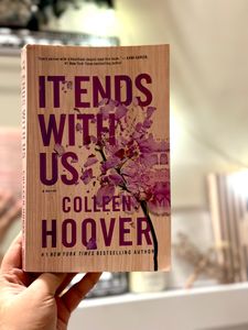 It Ends With Us: Colleen Hoover