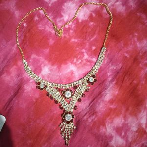 Elegant Red &amp; Clear Stone Necklace Set
