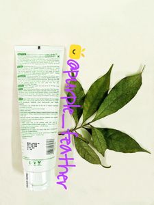 Organic Harvest 6-in-1 Brightening Face Wash