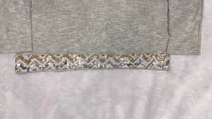 ✅BRAND New Grey Embellished knit Top✅