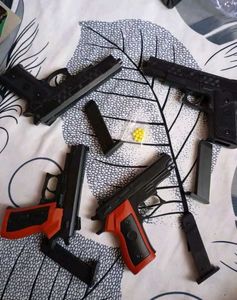 (Pack Of 4 )Toy Gun Plactic With Free Bullets