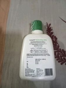 CETAPHIL Moisturising Lotion Vitamin E, B3 nd B5