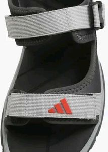 Adidaz Opez Sandal UK 9 New Condition