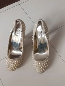 Gold Pearl studded Stilettos