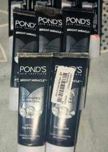 Pond&#39;s Detox Face Wash pack of 9