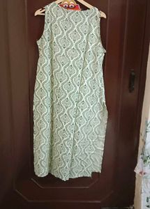 Cream And Green Kurta Set