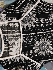 Patterned 3/4 Sleeve Top