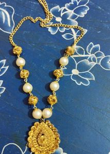 Necklace White 🤍 Golden Colour