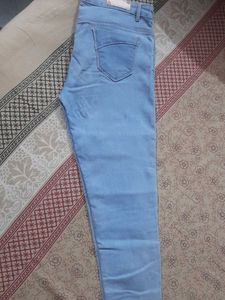 Light Wash Skinny Jeans