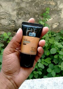 Maybelline New York Fit Me Foundation Shade -128