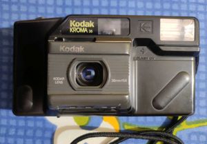 Kodak Kroma 35 Film Camera - Vintage!
