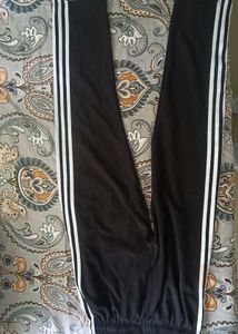 TrackPants Triumph: Comfort Meets Style"