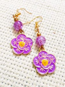 Purple alluring earrings- SET OF 6 Brand New earri