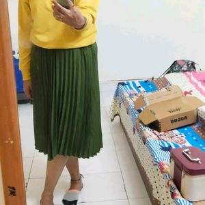 Olive green Pleated Skirt