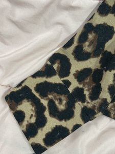 Animal print top! 🐯