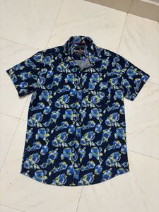 Stylish Men’s Floral Shirt