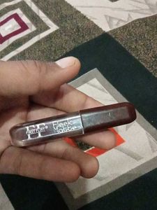 First Flirt Fleek Matte