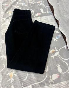 Black Staright Leg Denim Jeans