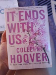It Ends With Us by Colleen Hoover