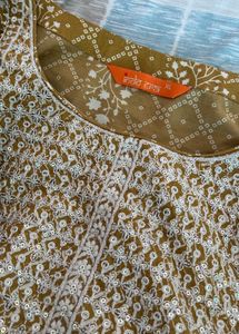 Elegant Olive Green Embroidered Kurti Set