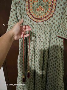 Elegant Kurta Set (Kurta and dupatta) FITS 38-40