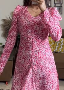 pink bodycon dress🩷