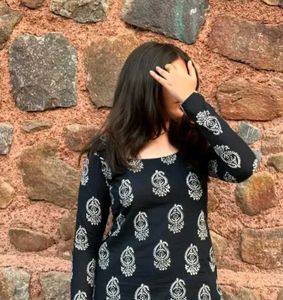 Elegant Black Printed Kurti