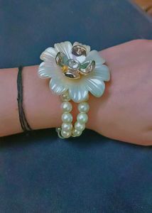 Ear tops + Hand breslet + 🎁