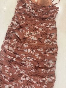 PEACH FLORAL BODYCON DRESS ❤️