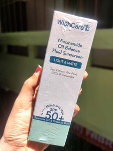💙Wishcare Niacinamide Oil Balance Sunscreen 💙