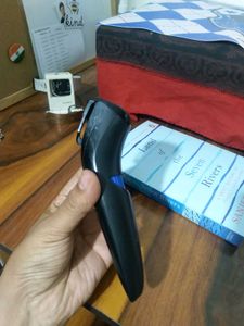 Philips Beard Trimmer - With 10 Length Presets