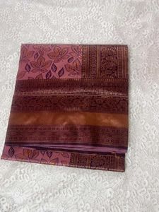 Pink Floral &amp; Leaf Saree