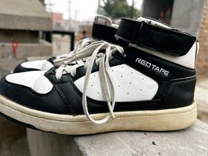 REDTAPE CLASSIC SNEAKERS | GOOD QUALITY | USED