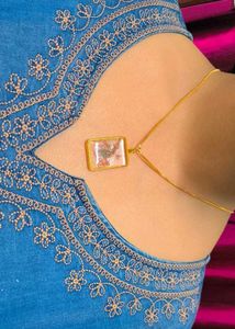 Floral Pendant Necklace