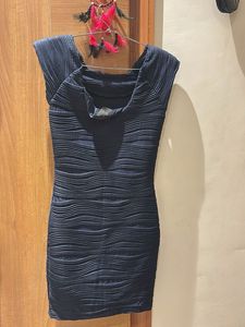 Chic Navy Bodycon Dress