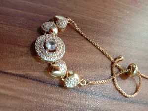 Woman&#39;s Festive Bracelet