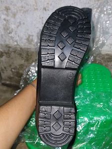 Black ankel lenth boots