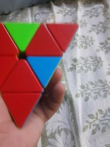 Pyraminx Puzzle
