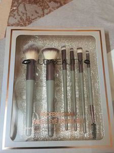 Huda Beauty Brush Set