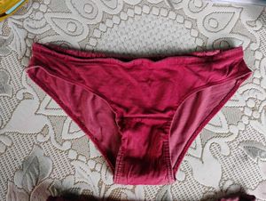 ✨Price Drop! 2 Used  Panties🫶🏻