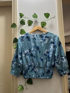 Today Offer Korean Flowvy Top💫