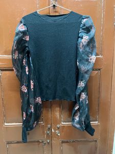 Black Balloon Sleeve Top