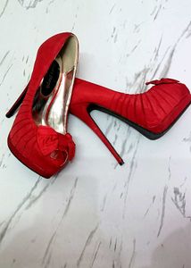 Hot Red Sexy 🔥💋 High Heels Pumps Size 7