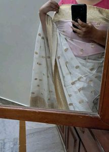 Elegant White &amp; Gold Banarasi Saree