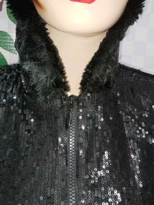 (300)Sequin Fur Trim Hoodie