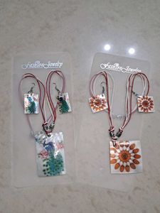 Necklace & Earring Set Of Mother Pearls