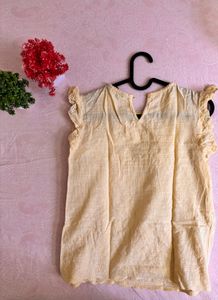 🌼Yellow Schiffli Top – Size Small 🌼