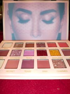 Nude Edition Eyeshadow 18 Color Palette