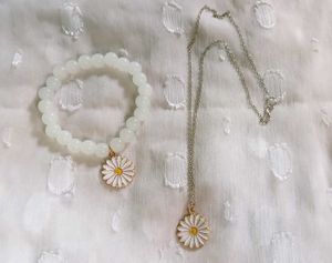 Aesthetic white bracelet and chain set🤍