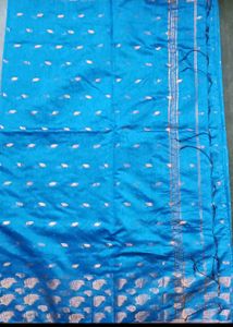 Elegant Blue Leaf Pattern Saree